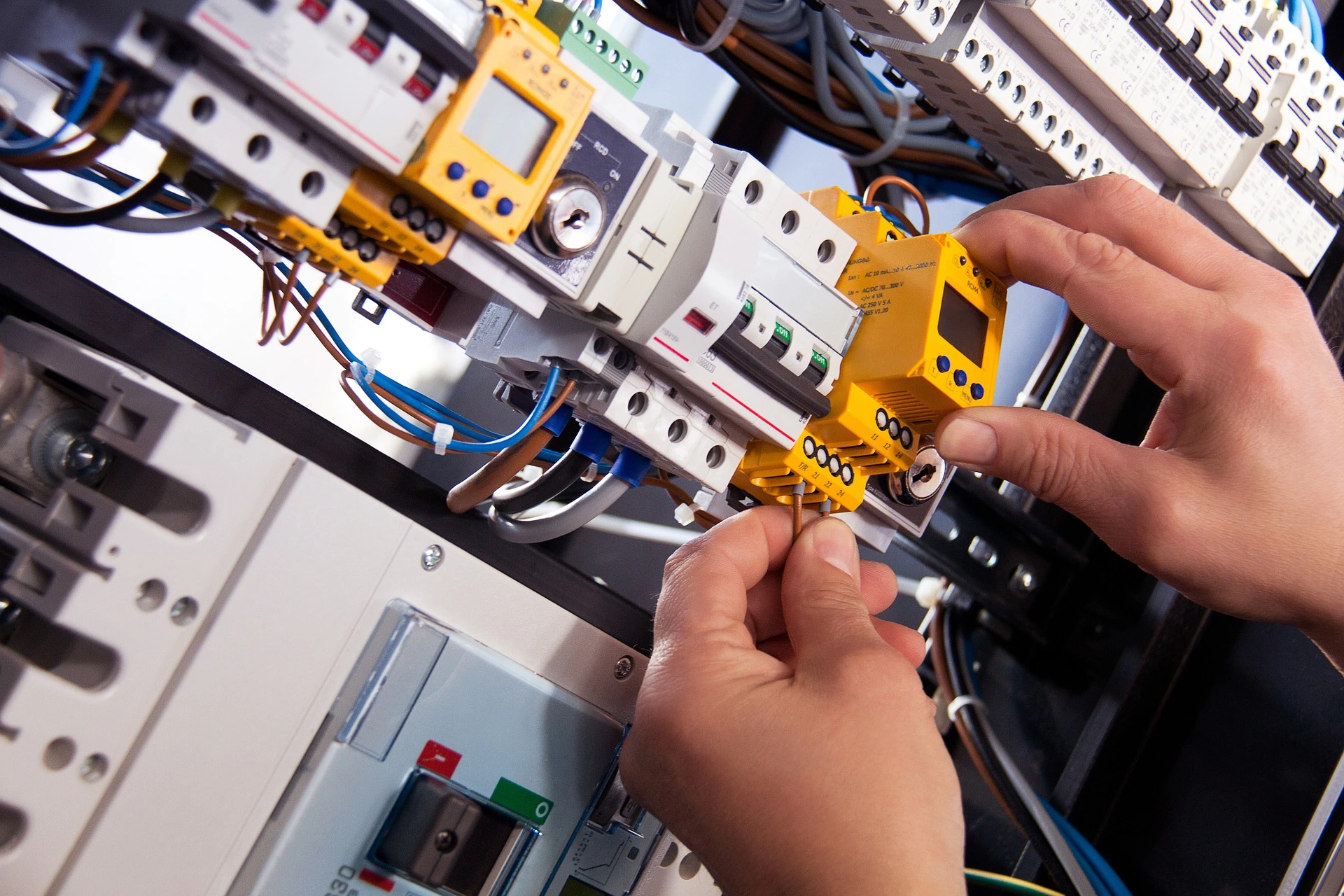 commercial relay wiring